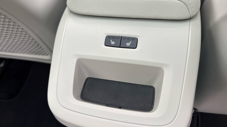 Volvo Xc60 2.0 T6 Recharge PHEV Inscription 5dr AWD Auto Estate